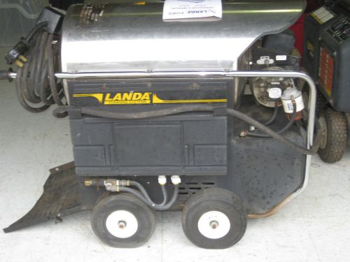 Landa PHWS4-30024G Steam Power Washer 208V 1/phase 3000 psi 3.9 gpm. Diesel heat