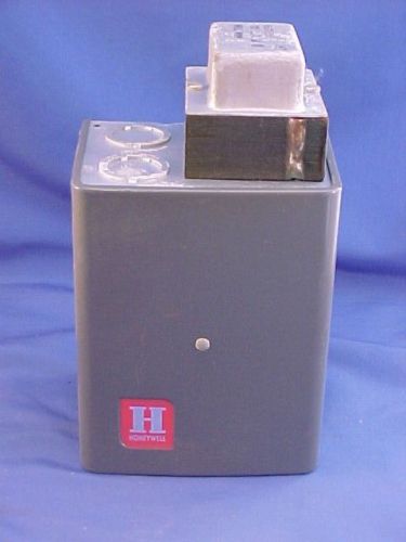 Honeywell fan control r856d 1000 2 w/transformer cooling tdr for sale