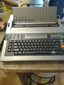 PANASONIC KX-R350 ELECTRONIC TYPEWRITER ACCU-SPELL PLUS