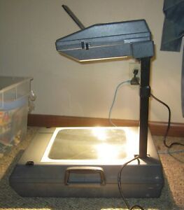 3m 2000 AG Overhead PROJECTOR Tested &amp; WORKING Briefcase Projector Used