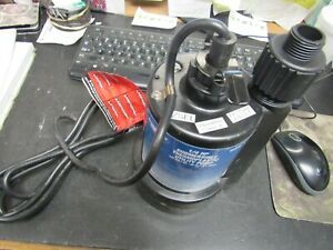 SUPERIOR PUMP 1/4 HP SUBMERSIBLE THERMOPLASTIC UTILITY PUMP 91250 (NEW)