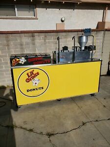 Lil&#039; Orbits Mini Donut Stand With donut machine, small business restaurant stand