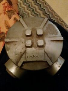 Redodot LR20012 Conduit Box 2 Hub With Cover Red Dot