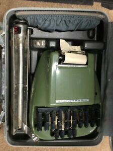 STENOGRAPH SECRETARIAL SHORTHAND MACHINE AVACADO GREEN W/ STAND &amp; CA (EB1002937)