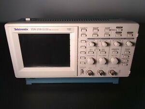 PARTS ONLY Tektronix TDS210 Digital Storage Oscilloscope (DSO) NOT WORKING