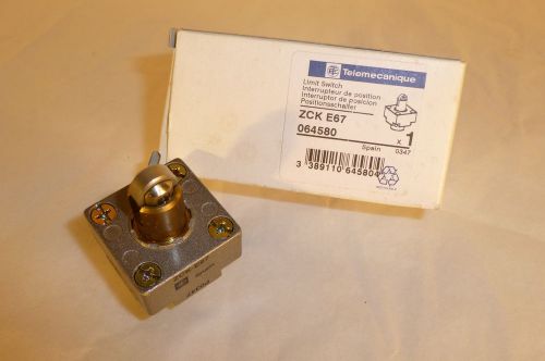 Telemecanique ZCK-E67 Limit Switch Head Steel Roller Plunger N.I.B.