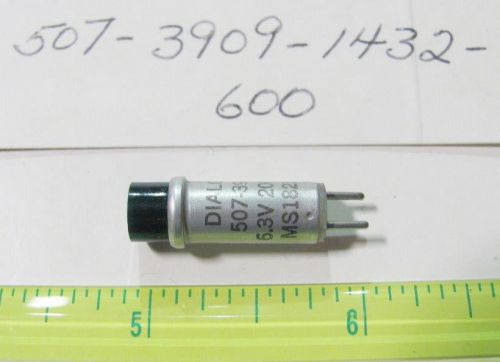 1x Dialight 507-3909-1432-600 6.3V 200mA Green Shory Cyl Incandescent Cartridge