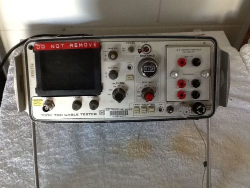 Tektronix TDR 1502 metallic cable tester powers up