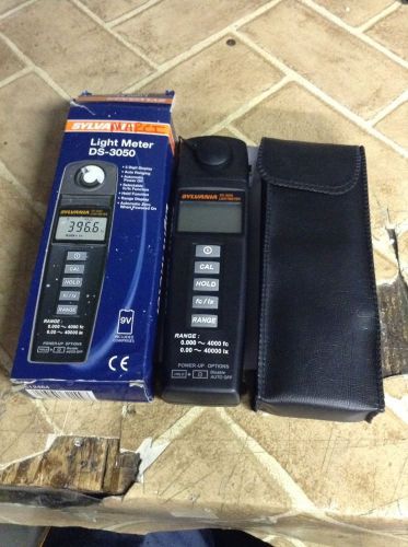 Sylvania digital light meter  ds-3050 used once for sale