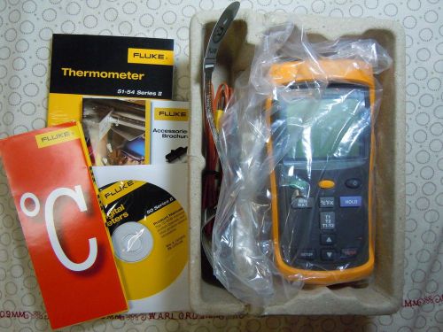 FLUKE 52 II DUAL INPUT THERMOMETER WITH 2 TEMP PROBES - NEW.