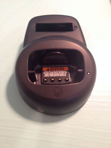 New cls radio charger motorola (hctn4001a) or (56553) for cls1110, cls1410, vl50 for sale