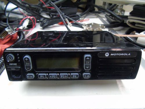 Motorola mototrbo xpr2500 vhf 25-45watts 128 freq. 136-174mhz. parts radio for sale