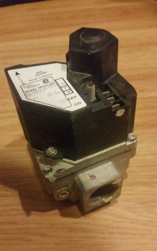 White Rodgers 36H32-423 3/4&#034; x 3/4&#034; Electronic Ignition Gas Valve