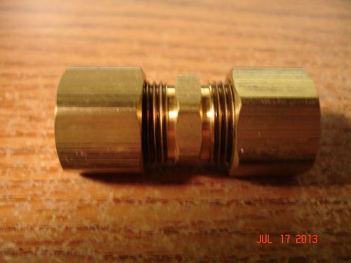 COMPRESSION UNION COUPLING BRASS 1/2&#034; TUBE SIZE #62F