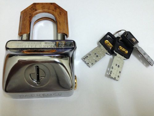 *rare*  &#034;like&#034;- card key, gear shift lock with 3 original *unique keys*! for sale