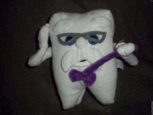 RARE DENTIST COLUMBIA DENTAL PLUSH DOLL FIGURE TOOTH CURTO NOVELTY TOY MASCOT