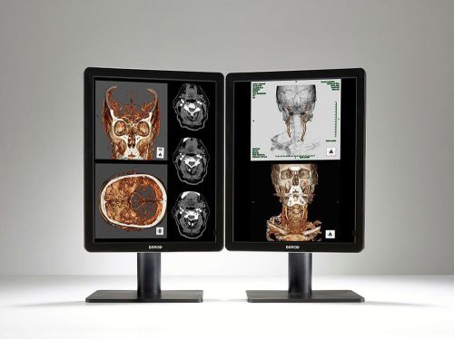 New pair (x2) barco mdnc-3321 led 3mp color medical monitors for sale