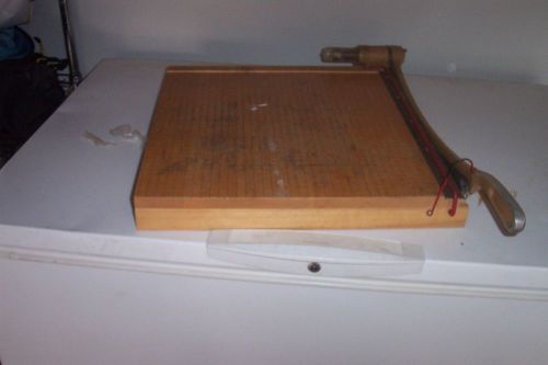 Vintage  Ingento   Maple Guillotine Cutter 1152