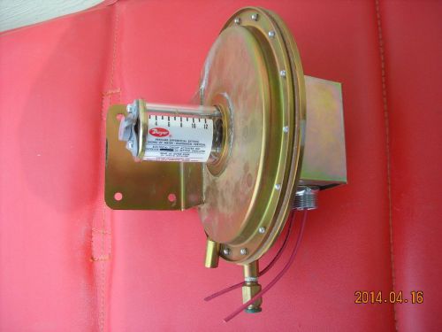 DWYER DIFFERENTIAL PRESSURE SWITCH PN# 1638-0