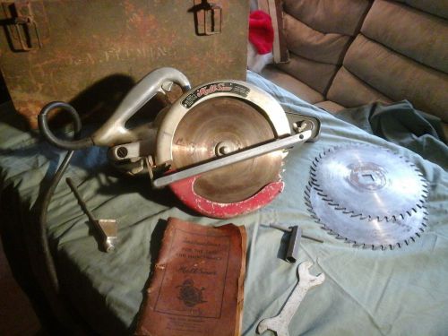 Rare and unique tool...vintage mall circular saw #95n with original case- runs! for sale
