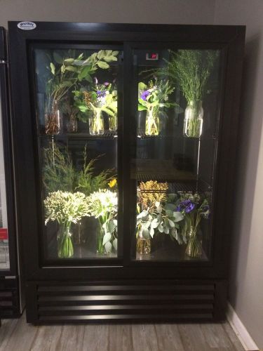 Bush Floral Cooler - Two Sliding Glass Doors