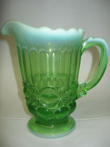 Green Opalescent Glass water serving Pitcher eyewinker Pattern lemonaid tea art