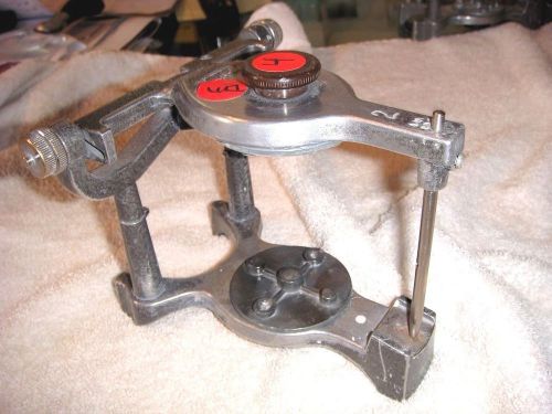 USED  OUR NO. 4 SHOFU HANDY FIXED ARTICULATOR