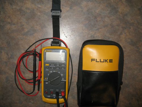 FLUKE 87V TRUE RMS MULTIMETER WITH TEMPERATURE WITH MASTER KIT AND ACC.