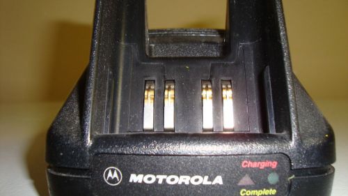 Motorola NTN7209A Charger Model AA16740 For XTS5000/3000 with 2 batteries