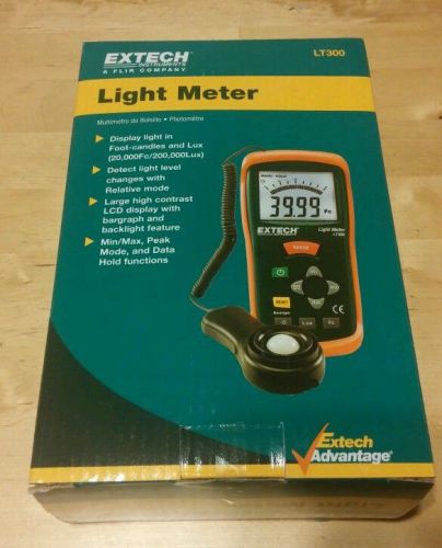 Extech LT300 Light Meter with Large LCD display with analog bargraph