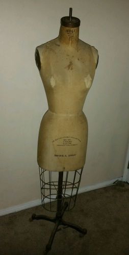 VINTAGE 1960 WOLF MANNEQUIN # 8 COLLAPSIBLE DRESS FORM WITH ORIGINAL CAST IRON