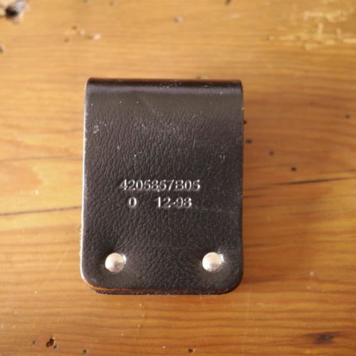 Motorola Thick Black Leather Radio Belt Loop Swivel Case 4205857B05 2.5”