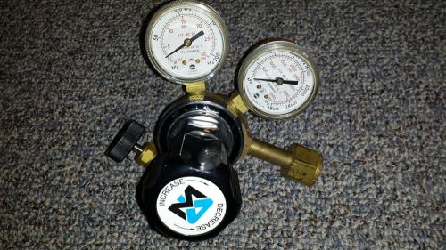 Matheson Pressure Regulator - 3280 Series Model 3281-320 3000 PSIG