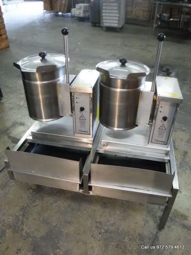 Cleveland electric double tilting kettle 3 gallon, model ket-3-t   mfg in 2013 for sale