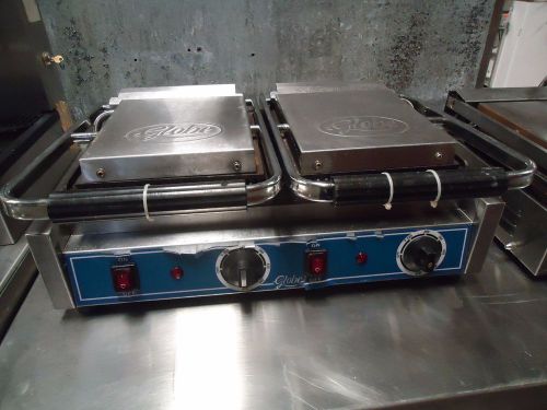 *USED* GLOBE DOUBLE RIBBED COMMERCIAL PANINI SANDWICH GRILL