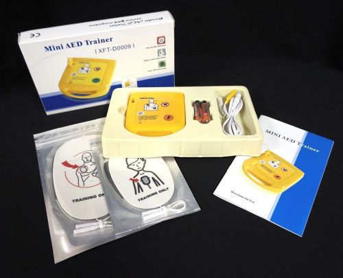 Lot 4x  aed trainer xft-d0009 first aid training machine  defibrillator  new for sale