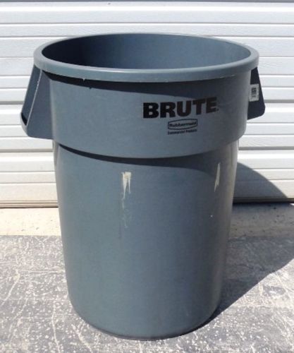 RUBBERMAID BRUTE TRASH CAN, UTILITY CONTAINER 2643, GREY, 44 GAL., 31&#034; H X 24&#034; D