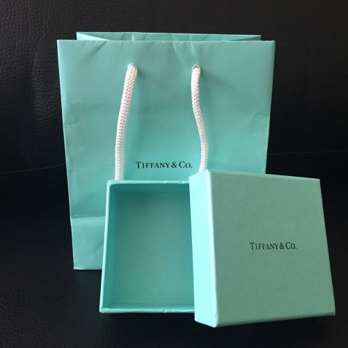 Tiffany Jewelry Box And Gift Bag
