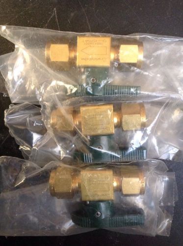 3 new b-6p4t swagelok ball valves 3/8&#034; tube x 3/8&#034; tube for sale