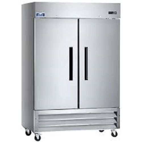 ARCTIC AIR 2 DOOR REACH IN REFRIGERATOR AR-49 (New in the box with warranty)