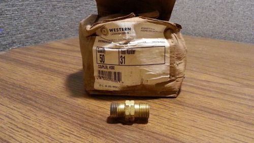 Western Box of 50 #31 Gas Hose Couplers New