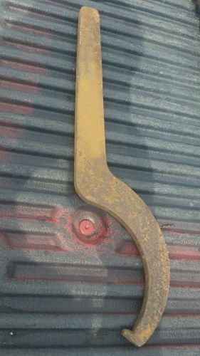Huge Steel Hook Spanner Wrench with Fixed Pin for 5 1/2 inches total 16&#034; 140mm