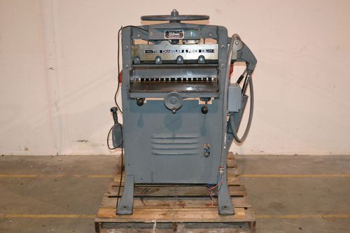 The Chandler &amp; Price Co.  23&#034; Hydraulic Guillotine Paper Cutter, Vintage, Antiqu