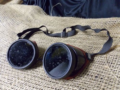 Vintage Antique Steampunk Welding Screw Cap Goggles Green Lens Red Rubber N4H