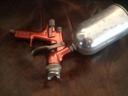 BINKS M1-G GRAVITY FEED HVLP PAINT SPRAY GUN