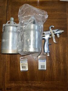 Binks 2100 Pressure Suction Feed Conventional Spray Gun W/ 2 Tips And 2-1qt Cups