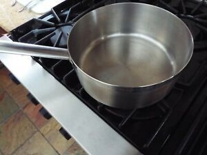 Vollrath - 3604 - Centurion® 4 1/2 Qt Stainless Steel Saute Pan
