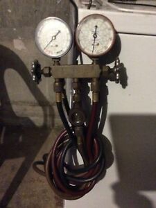 yellow jacket gauges