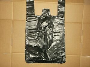66 ct PLASTIC SHOPPING BAGS ,T SHIRT TYPE, GROCERY BLACK MEDIUM 1/8 SIZE BAGS.