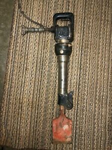 Sullair Pneumatic Chip Gun/ Air Hammer MCD 30A 1&#034; Used In Great Condition!